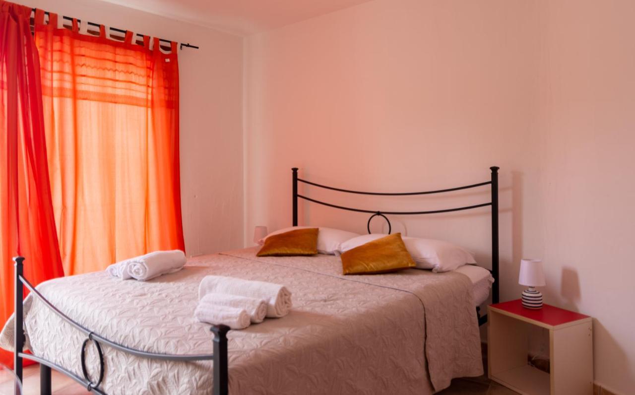 Residenze Il Girasole Aparthotel Golfo Aranci Kültér fotó