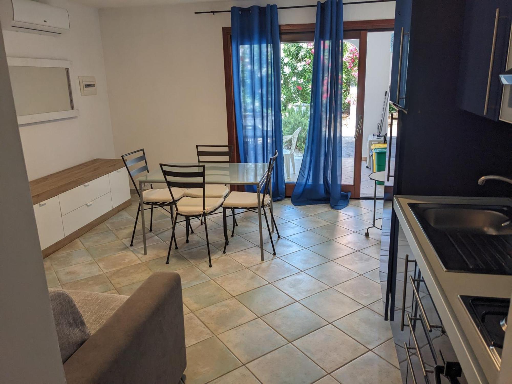 Residenze Il Girasole Aparthotel Golfo Aranci Szoba fotó